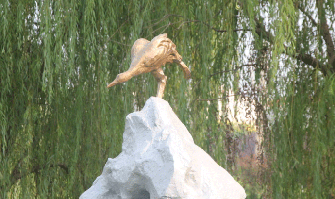 玻璃鋼雕塑制作《對話》.gif 玻璃鋼雕塑制作《對話》.gif